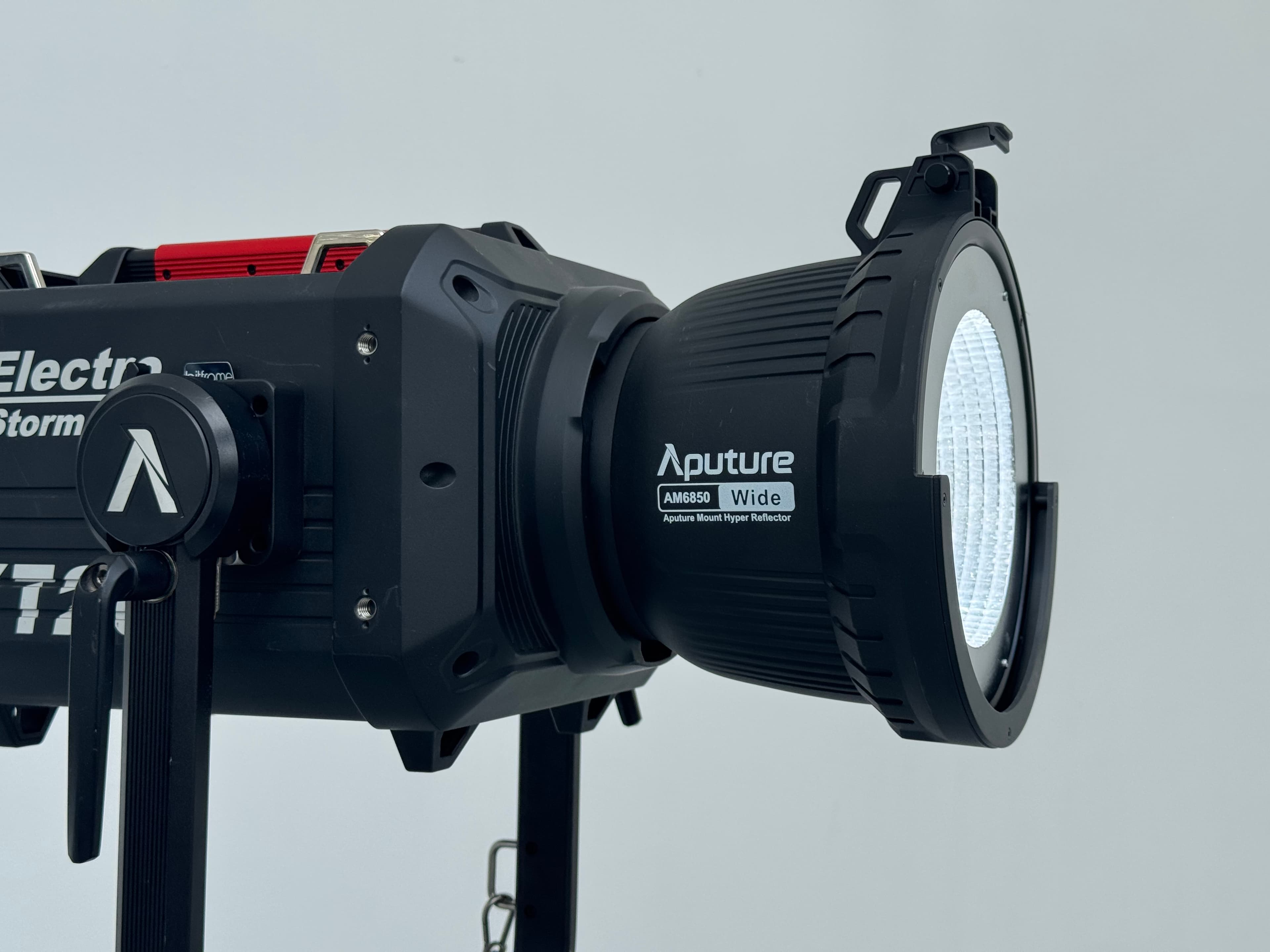 Aputure Storm XT 26 LED